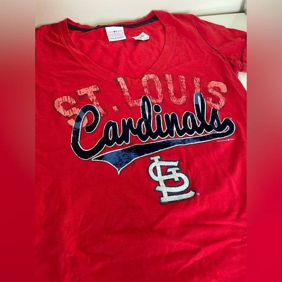 St. Louis Cardinals MLB Genuine Merchandise Women’s V-Neck Red T-shirt Small - Picture 4 of 13